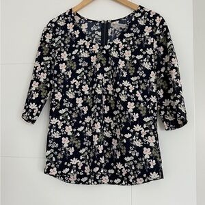 Elegant Floral Women's Blouse - Navy and Pink